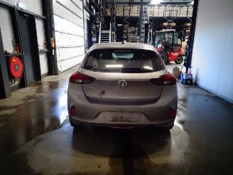 Opel Corsa 1.2 VTI picture 2