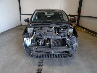 Peugeot 108 1.0 picture 4