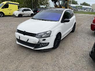 Vrakbiler auto Volkswagen Polo 6R 1.6 TDI 2011/1