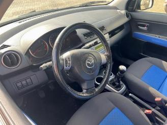 Mazda 2  picture 4
