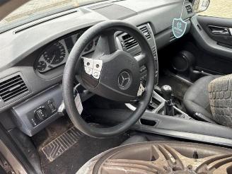 Mercedes B-klasse B (W245), Hatchback, 2005 / 2011 1.7 B-170 16V picture 4