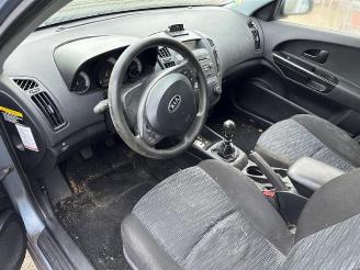 Kia Cee d Cee'd Sporty Wagon (EDF), Combi, 2007 / 2012 1.4 16V picture 4