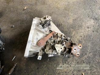 Peugeot 108 108, Hatchback, 2014 1.0 12V picture 14