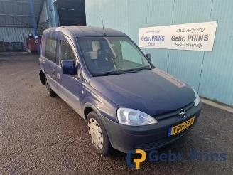 Vrakbiler auto Opel Combo Combo (Corsa C), Van, 2001 / 2012 1.6 16V CNG 2008/4