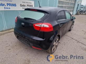 Vrakbiler auto Kia Rio Rio III (UB), Hatchback, 2011 / 2017 1.4 CVVT 16V 2013/6