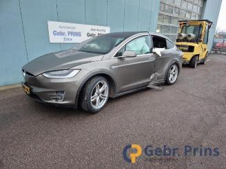 Uttjänta bilar auto Tesla Model X Model X, SUV, 2013 90D 2016/8