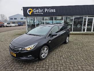 Coche accidentado Opel Astra 1.0 Turbo 12V Combi/o  Benzine 999cc 77kW (105pk) FWD 2018/12