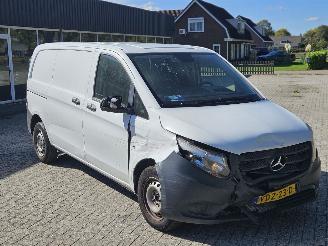 Mercedes Vito 2.2 114 CDI 16V Bestel  Diesel 2.143cc 100kW (136pk) RWD picture 3