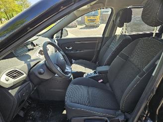 Renault Scenic 1.4 16V TCe 130 MPV  Benzine 1.397cc 96kW (131pk) FWD picture 8