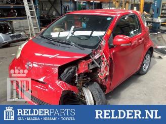 Vrakbiler auto Toyota iQ iQ, Hatchback 3-drs, 2009 / 2015 1.0 12V VVT-i 2010/10