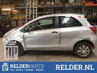 Toyota Yaris Yaris II (P9), Hatchback, 2005 / 2014 1.0 12V VVT-i picture 2