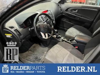 Kia Cee d Cee'd Sporty Wagon (EDF), Combi, 2007 / 2012 1.4 16V picture 10