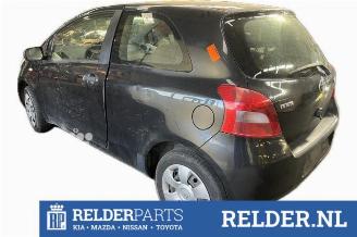 Toyota Yaris Yaris II (P9), Hatchback, 2005 / 2014 1.0 12V VVT-i picture 5