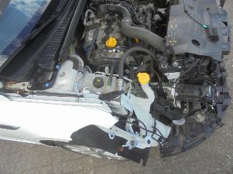 Renault Mégane Grandtour GT-Line 1.2 TCe 130pk Euro6, Leer, Navi, Cruise, Lane assist picture 18