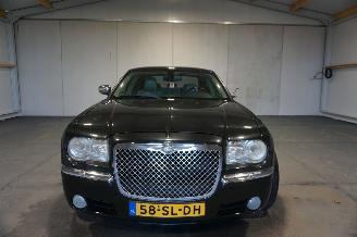Chrysler 300 C 2.7V6 142kW Automaat Leder Airco picture 4