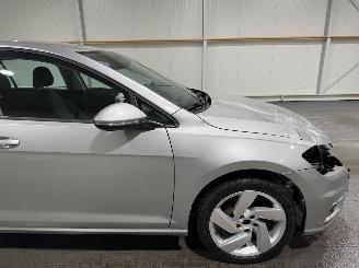 Volkswagen Golf 1.0TSI 63kW Navi Airco Trendline picture 14