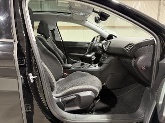 Peugeot 308 SW 1.2 PureTech 96kW Style picture 25