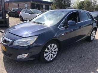 Opel Astra Astra 1.4 Cosmo picture 2