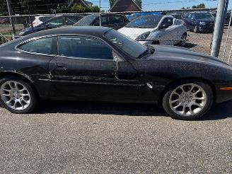 Jaguar Xk-8 v8 coupe picture 3