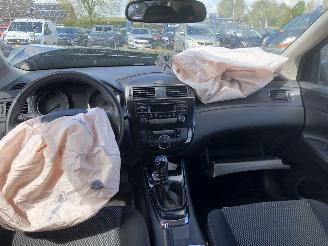 Nissan Pulsar 1.2 picture 3