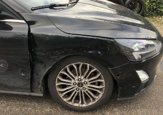 Ford Focus Focus Focus Wagon 1.0 EcoBoost Titanium Business picture 3