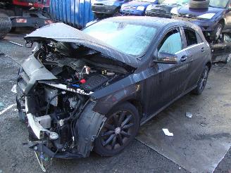Vrakbiler auto Mercedes A-klasse  2015/1