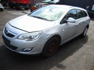 Uttjänta bilar auto Opel Astra  2013/1