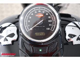 Harley-Davidson  110 FLSS Softail Slim S Vance Hines 8.428 mi! picture 18
