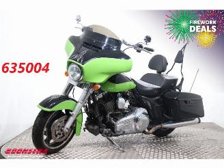 Uttjänta bilar auto Harley-Davidson Fiesta FLHX Street Glide LED RC Exhaust 2013/12