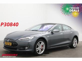 Damaged car Tesla Model S P85 Leder Pano Cruise SHZ 2014/3