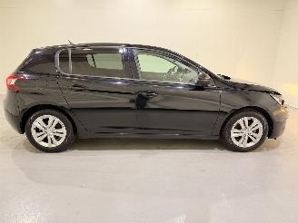 Peugeot 308 HB 1.2 Blue Lease Exe. Pano picture 28