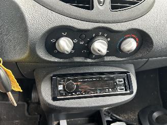 Renault Twingo 1.2-16V Authentique picture 9