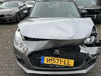 Suzuki Swift 1.2 Comfort Smart Hybrid picture 2