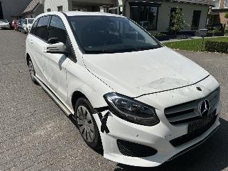 Mercedes B-klasse 220 D  Automaat picture 4