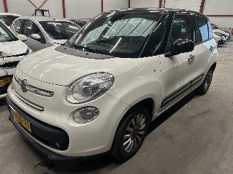 Coche accidentado Fiat 500L 0.9  ( Panoramadak )  Koppaking stuk 2013/3