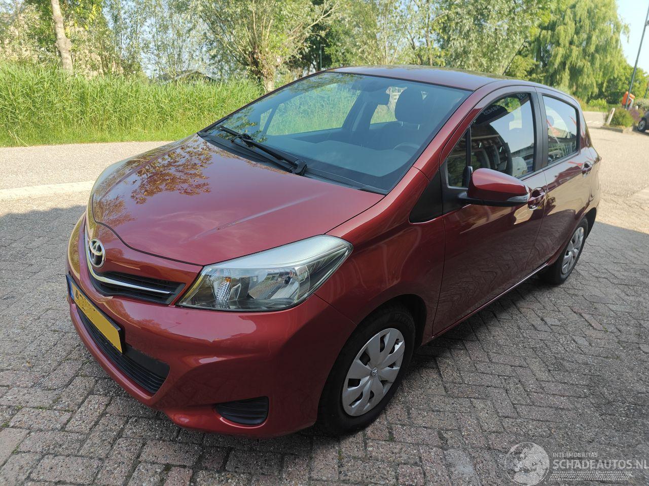 Toyota Yaris 1.0 Aspiration Clima Cruise