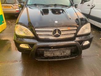 rozbiórka samochody osobowe Mercedes ML ML I (163), SUV, 1998 / 2005 400 4.0 CDI V8 32V 2004