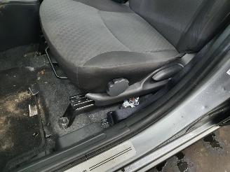 Mitsubishi Space-star A05A 1.0 Cool+ picture 20