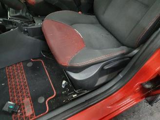 Renault Clio 0.9 TCe Expression picture 20