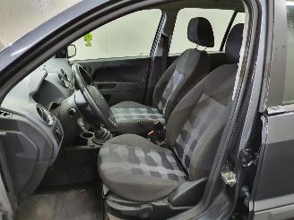 Ford Fusion 1.4 16v Champion picture 9