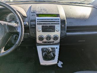 Mazda 5 1.8 picture 13