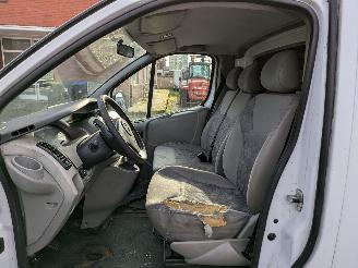 Opel Vivaro 1.9 CDTI picture 13