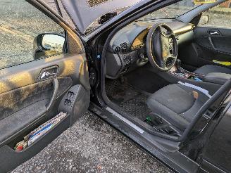 Mercedes C-klasse 203 picture 9