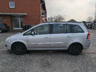 Opel Zafira 1.9 CDTI picture 8