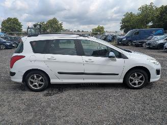 Peugeot 308 1.6 picture 4