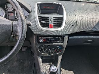 Peugeot 206+ 1.4 picture 12