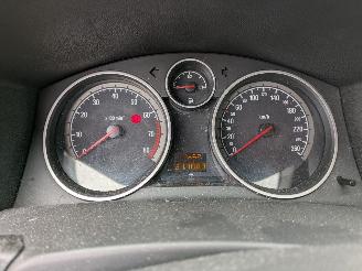 Opel Astra 1.6 picture 15