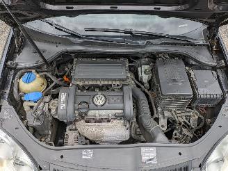 Volkswagen Golf 1.4 picture 14