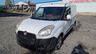 Coche siniestrado Fiat Doblo 1.3 2013/1