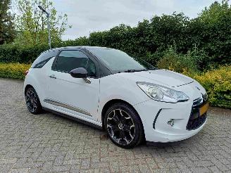 Voiture accidenté Citroën DS3 1.4 Chic 2012/8
